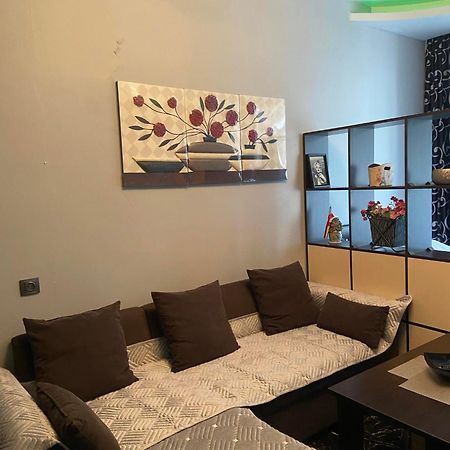 Apartment Vaja Fshavela N16 バトゥーミ エクステリア 写真